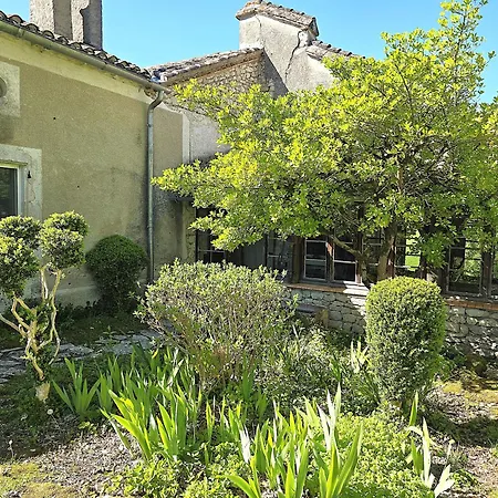 Holiday home Magnifique Ferme Renovee Et Sa Piscine Ecologique - 15 Personnes - 7 Touffailles