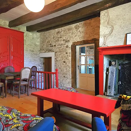 Holiday home Magnifique Ferme Renovee Et Sa Piscine Ecologique - 15 Personnes - 7 Touffailles