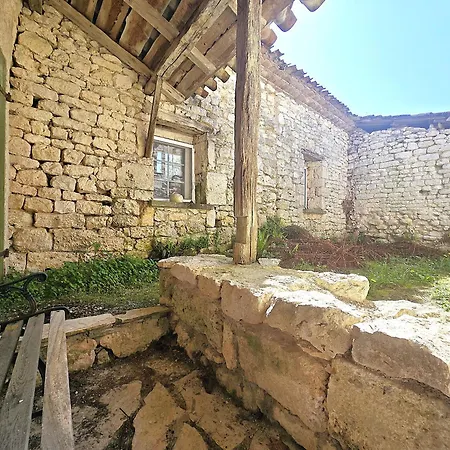 Holiday home Magnifique Ferme Renovee Et Sa Piscine Ecologique - 15 Personnes - 7